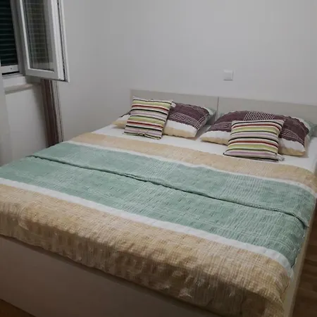 Mariner Sea View Apartment *