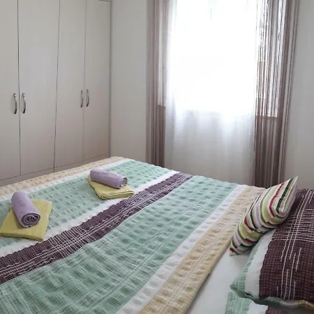 Mariner Sea View Apartment *